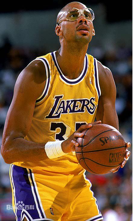 寬度由邊衛 寬度由邊衛