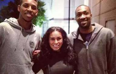 与版本分析 与版本分析